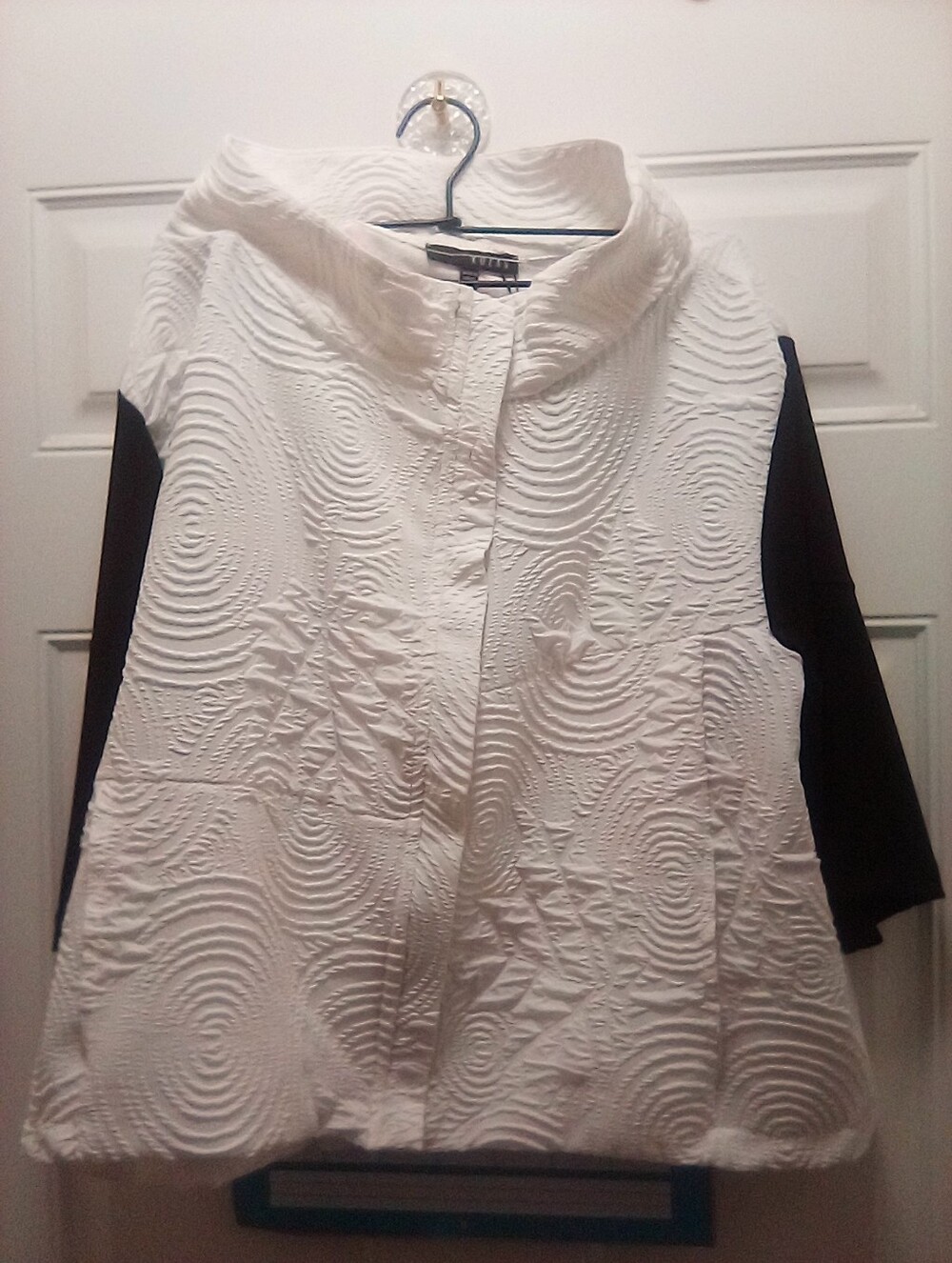 Textured Zip-Front Jacket - Picture 3 of 12